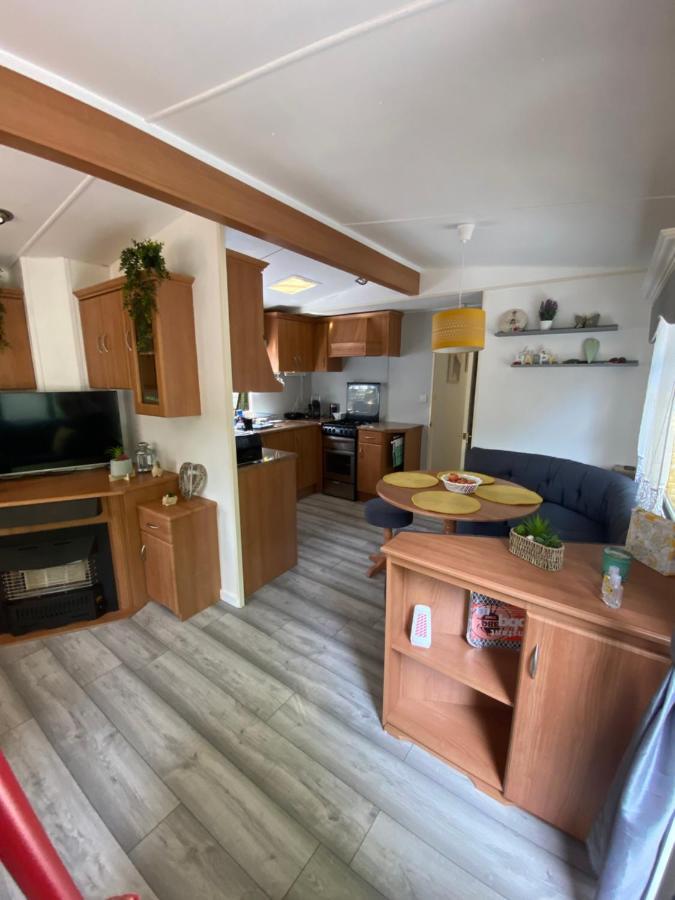 Unique Caravan With Outdoor Space Ballantrae Zewnętrze zdjęcie