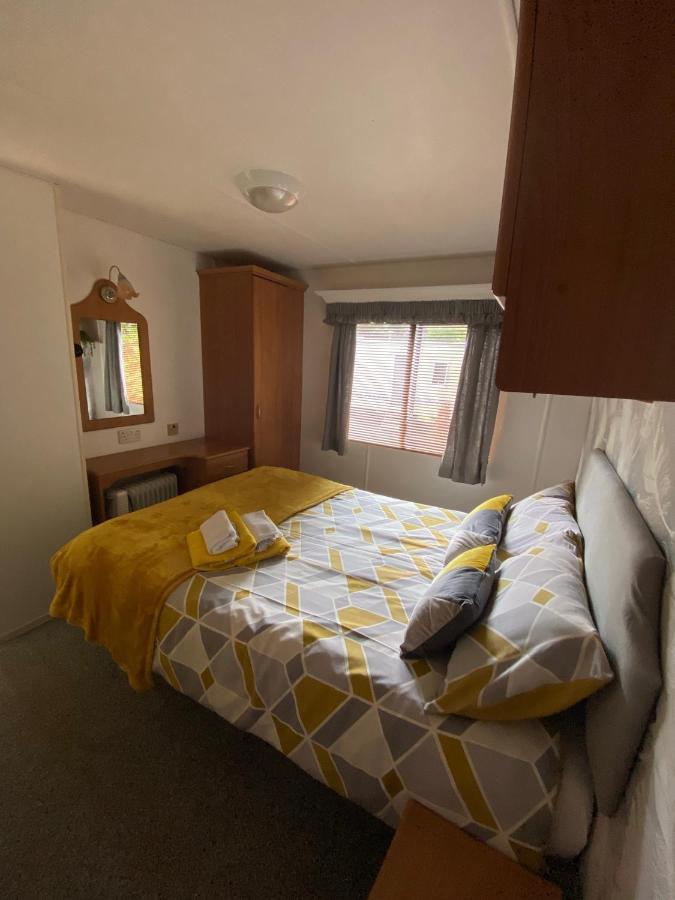 Unique Caravan With Outdoor Space Ballantrae Zewnętrze zdjęcie