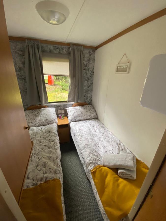 Unique Caravan With Outdoor Space Ballantrae Zewnętrze zdjęcie