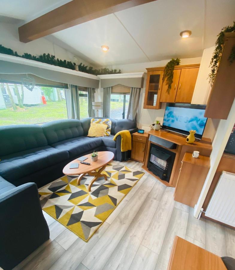 Unique Caravan With Outdoor Space Ballantrae Zewnętrze zdjęcie