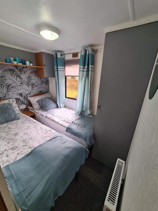 Unique Caravan With Outdoor Space Ballantrae Zewnętrze zdjęcie