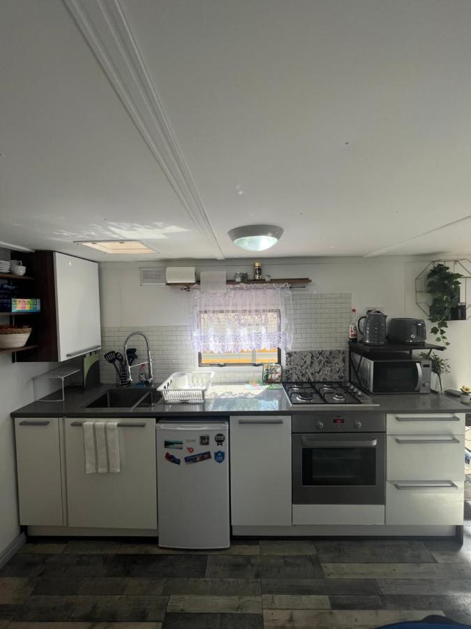Unique Caravan With Outdoor Space Ballantrae Zewnętrze zdjęcie
